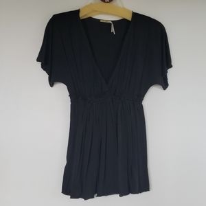 Max Studio black Top